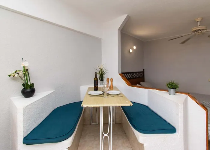 Santa Maria 133 - Адехе